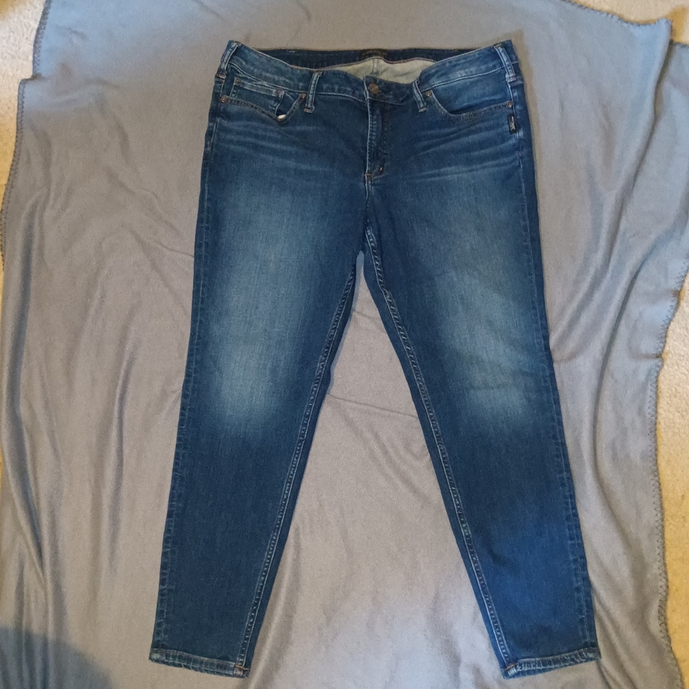 EUC Silver Jeans Co. Suki Skinny Jeans 18/L29